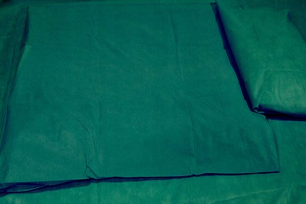 40 gsm green disposable bedding set